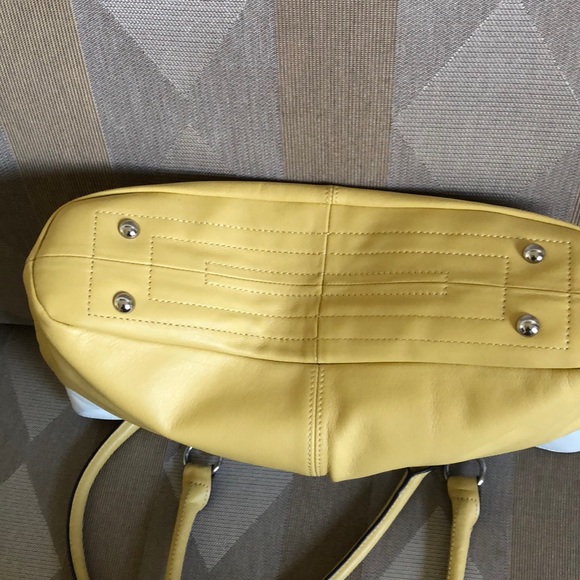 Tignanello Handbag - Picture 5 of 8